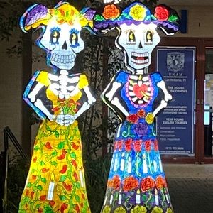 Meet your Posher, Miriam